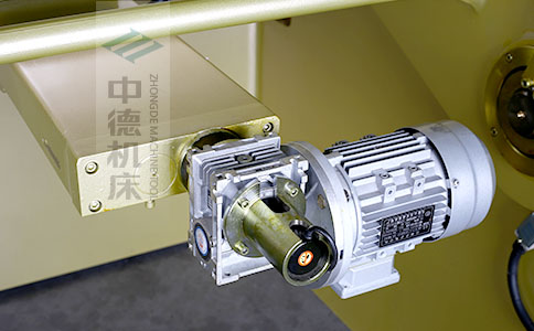 ZDS-832后檔料減速電機(jī)，質(zhì)量好，模擬運算定位速度快.jpg
